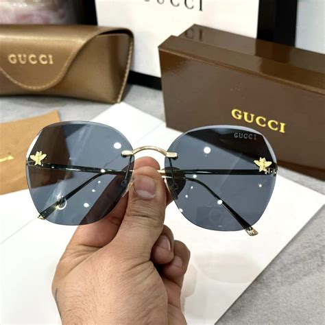 ladies gucci sunglasses with.bee